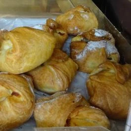 Gina Cukrászda - Lehel Csarnok Budapest - Étel/ital