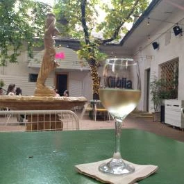 Giulia Budapest - Étel/ital