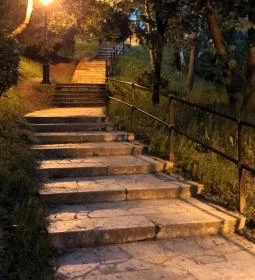 Glücklich Vilma lépcső