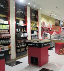 Stühmer Márkabolt, Cukrászda & Cremeria - Gobuda