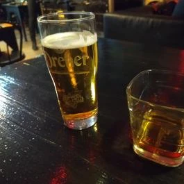 Gödör Söröző Budapest - Étel/ital