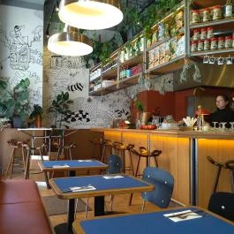 Goli Budapest - Belső