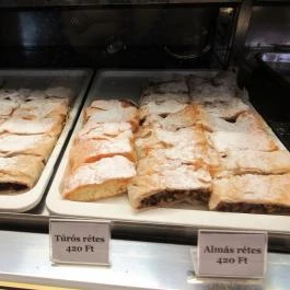 Gólyafészek Cukrászda Ócsa - Egyéb