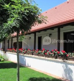 Gólyafészek Cukrászda