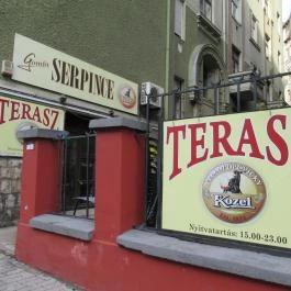 Gombi Serpince, Budapest - Külső kép