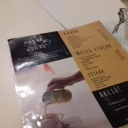 Görbe Bögre Kávézó Budapest - Étlap/itallap