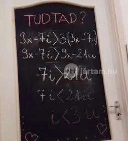 Görbe Bögre Kávézó