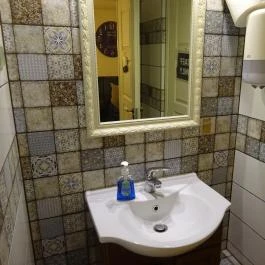 Gossip Coffee Budapest - Mosdó