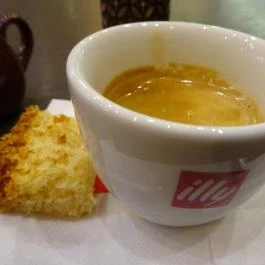 Gossip Coffee Budapest - Étel/ital