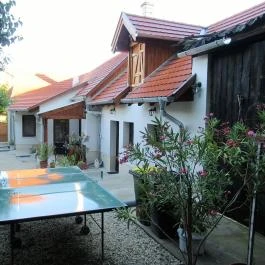 Gosztola Apartmanház Hidegség - Medence/kert