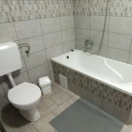 Gosztola Apartmanház Hidegség - Fürdőszoba