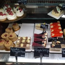 Gottwald Cafe, Tata - Étel/ital