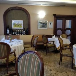 Gottwald Hotel étterme Tata - Belső