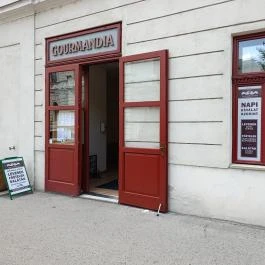 Gourmandia Étterem Veszprém - Külső kép