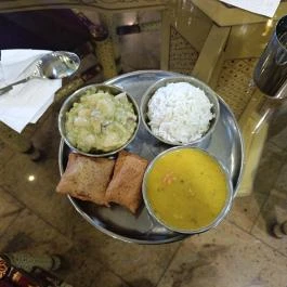 Govinda Csillaghegy - Vegán Étterem Budapest - Étel/ital