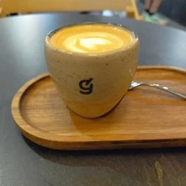 Grinta Café Budapest - Étel/ital