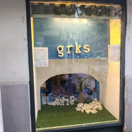GRK'S Kyros Yeeros, Budapest - Külső kép
