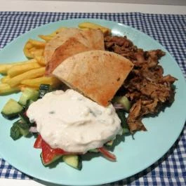 GRK'S Kyros Yeeros, Budapest - Egyéb