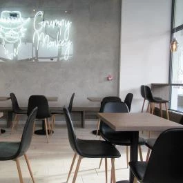 Grumpy Monkey, Budapest - Egyéb