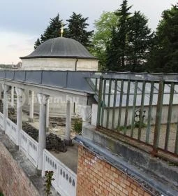 Gül Baba Türbe és Rózsakert