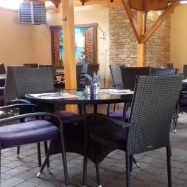 Gulliver Étterem, Pizzéria, Kávézó Budapest - Külső kép