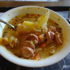 Gulyáskantin Budapest - Étel/ital