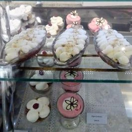 Gyöngy Cukrászda Miskolc - Étel/ital