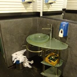 Gyradiko Estia, Budapest - Mosdó