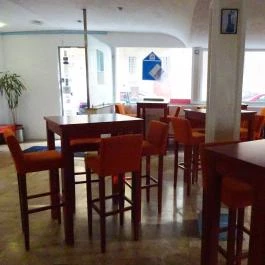 Gyradiko Estia, Budapest - Belső