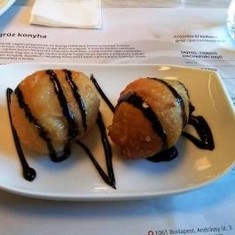 Hachapuri Grúz Étterem Budapest - Étel/ital