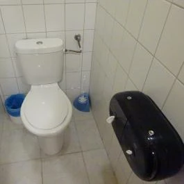 Hajóbár, Zalakaros - Mosdó