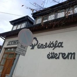 Véndiófa Étterem Zalaegerszeg - Külső kép