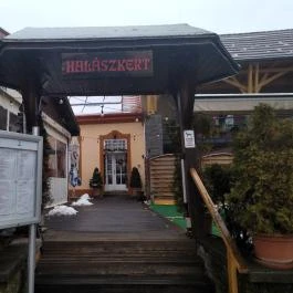 Halászkert Étterem Vác - Külső kép