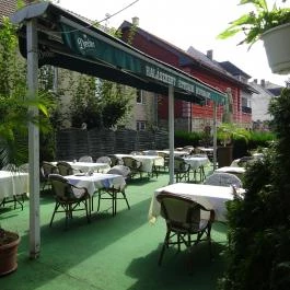 Halászkert Étterem Vác - Külső kép