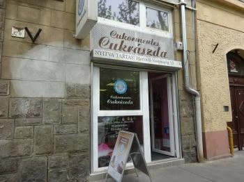 Pink Cake Cukormentes Cukrászda - Haller utca Budapest