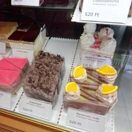 Pink Cake Cukormentes Cukrászda - Haller utca Budapest - Étel/ital