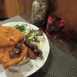 Hangulat Kisvendéglő Budapest - Étel/ital