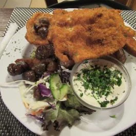 Hangulat Kisvendéglő Budapest - Étel/ital