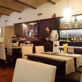 Hanoi Pho, Budapest - Belső