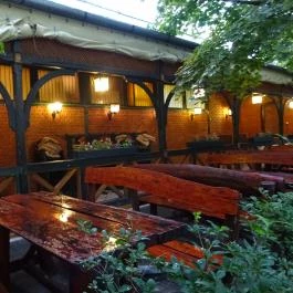 Harapó Mókus Vendéglő, Budapest - Külső kép