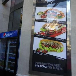 Hard Rock Cafe Budapest, Budapest - Külső kép