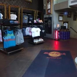 Hard Rock Cafe Budapest, Budapest - Belső