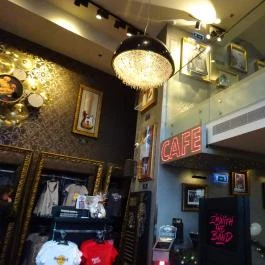 Hard Rock Cafe Budapest, Budapest - Belső