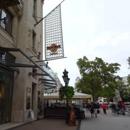Hard Rock Cafe Budapest, Budapest - Külső kép