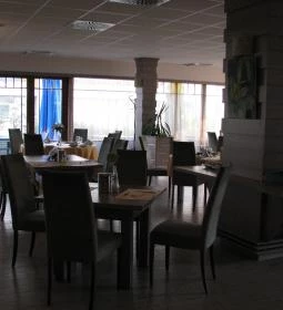 Három Gúnár Étterem