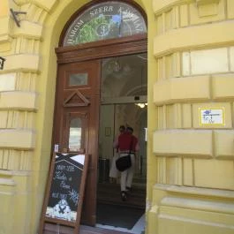 Három Szerb Kávéház, Budapest - Egyéb