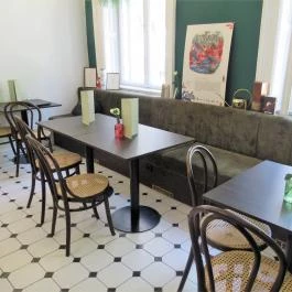 Három Szerb Kávéház, Budapest - Egyéb