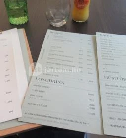 Három Szerb Kávéház