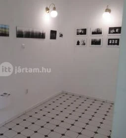 Három Szerb Kávéház