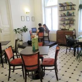 Három Szerb Kávéház, Budapest - Egyéb